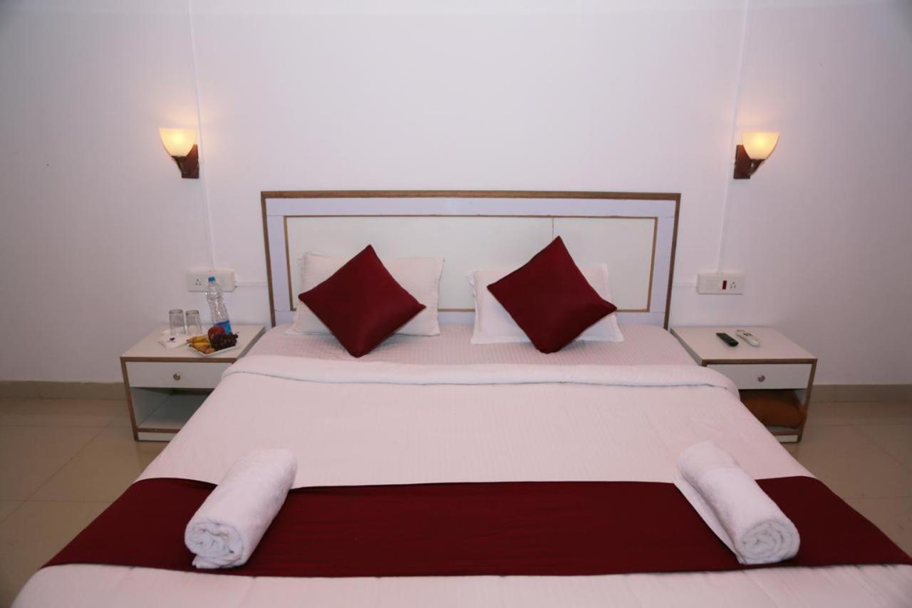 La Flora Beverly Hill Resort Madikeri Exterior foto